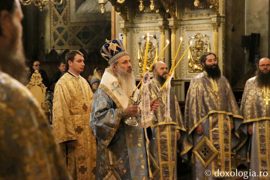 IPS Teofan la Slujba de Bobotează de la Catedrala Mitropolitană din Iași / Foto: Flavius Popa