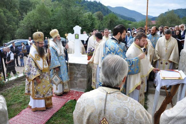 Moment din timpul sfințirii