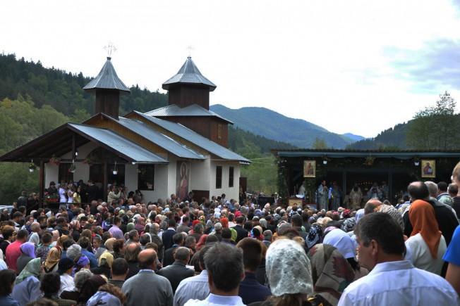 Moment din timpul sfințirii